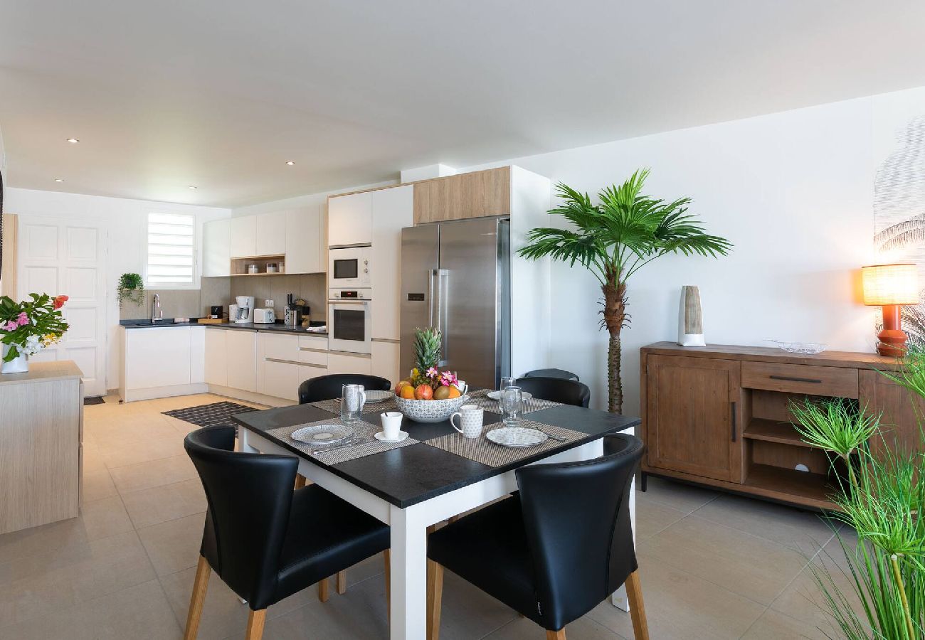 Appartement à Baie orientale - Caribbean Riviera 4 : confort les pieds dans l´eau