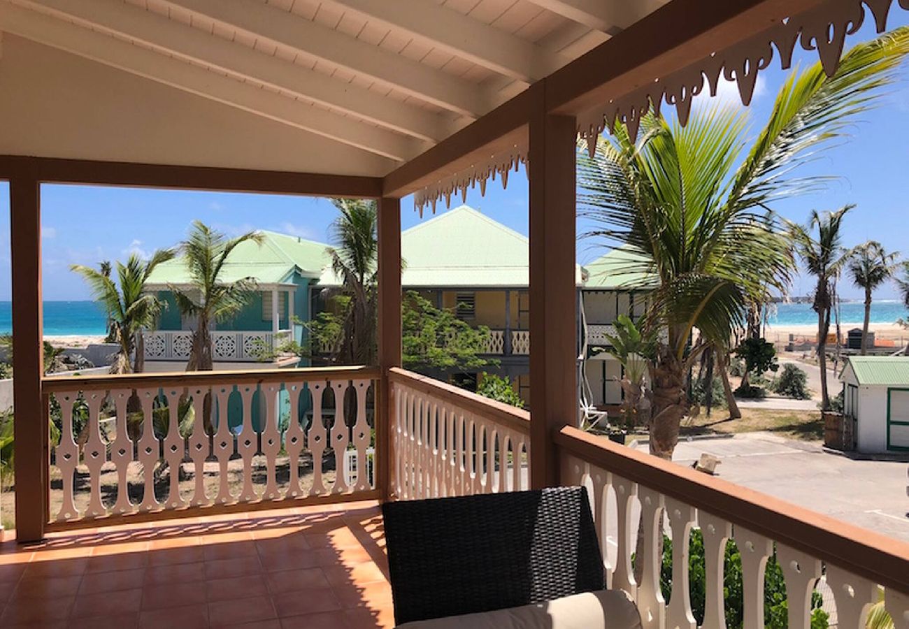 Villa à Baie orientale - Macassi 4, maison avec piscine a 2 pas de la plage