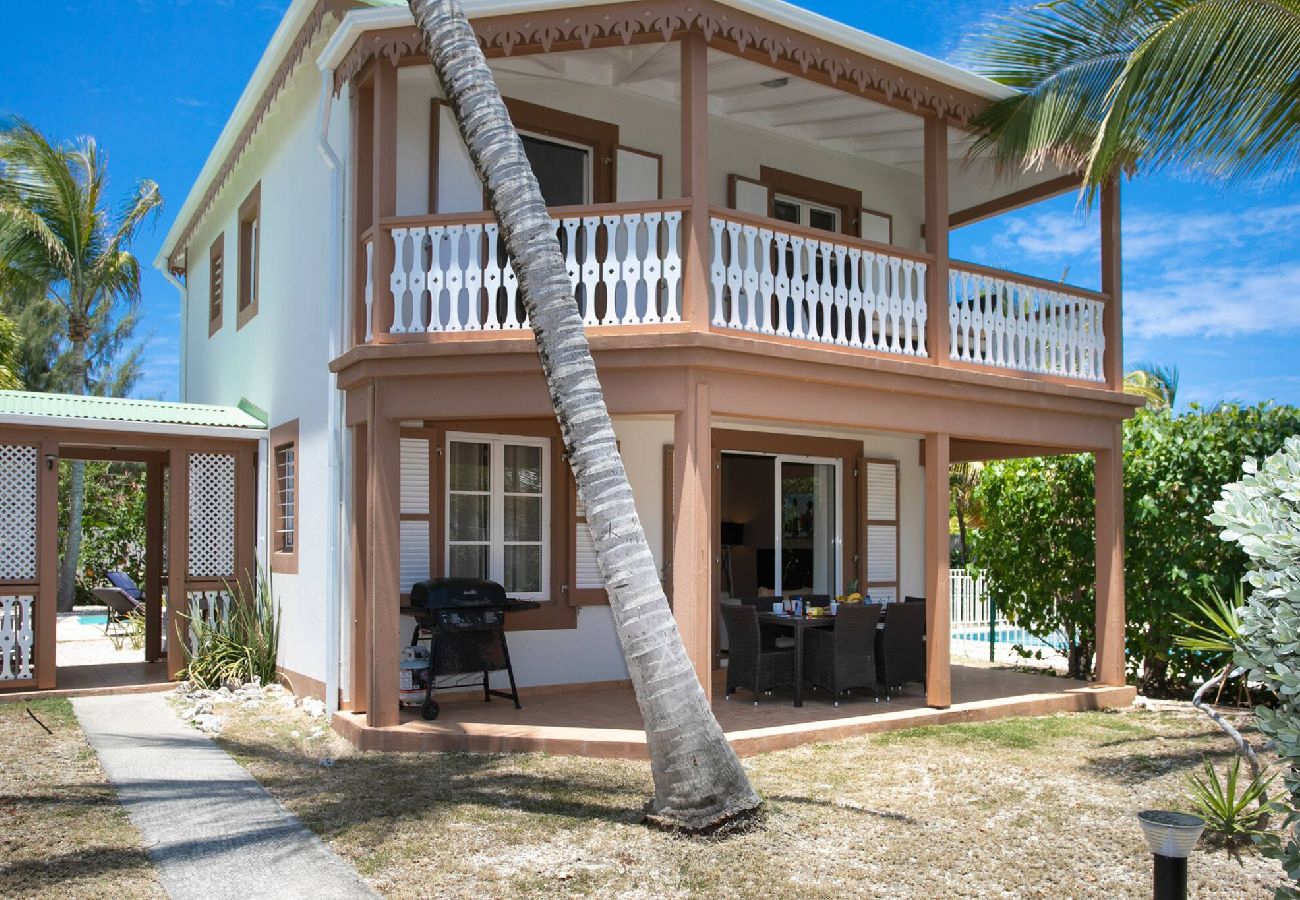 Villa à Baie orientale - Macassi 4, maison avec piscine a 2 pas de la plage