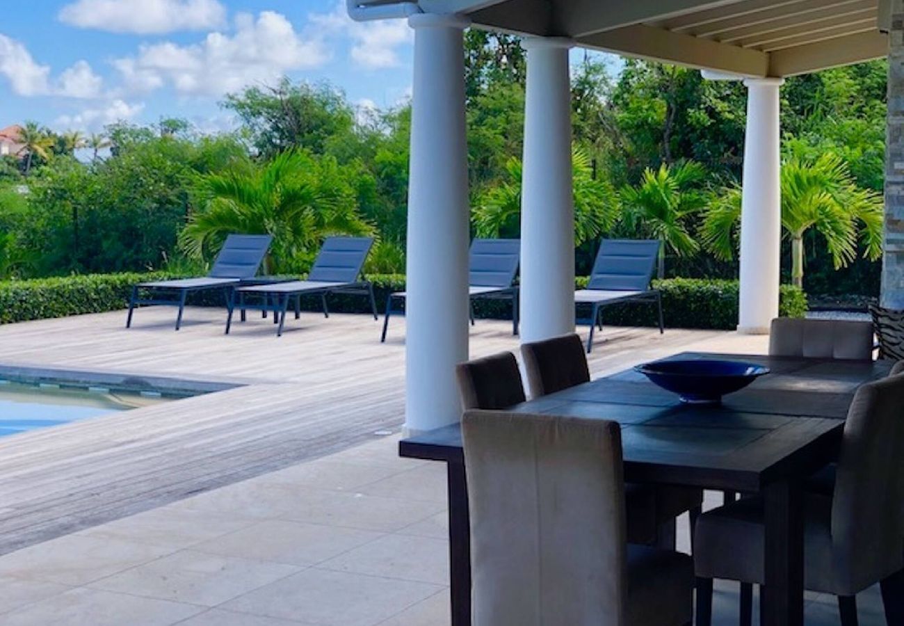 Villa à Baie orientale - Villa Indigo Pearl : Vue et raffinement OrientBay