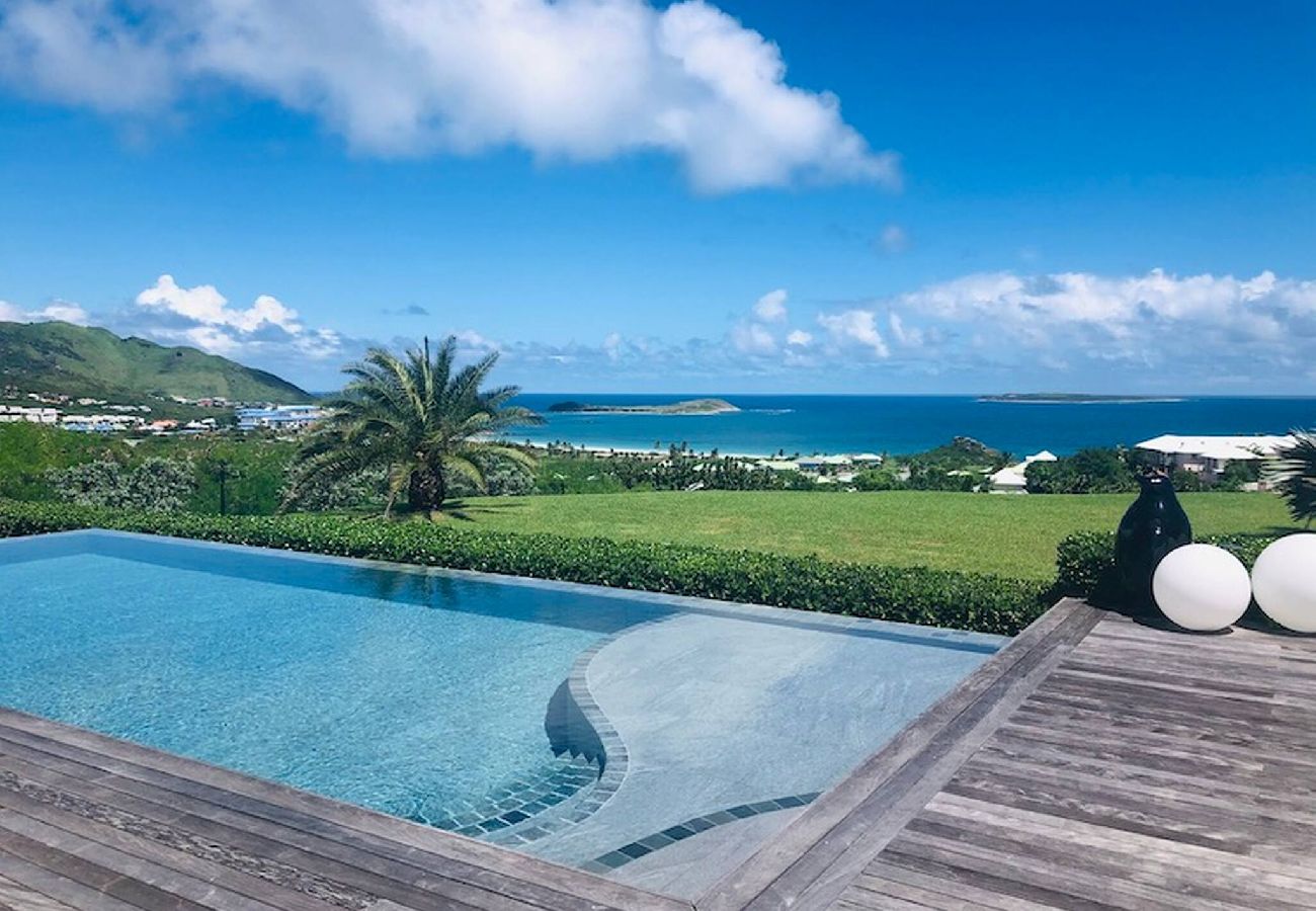 Villa à Baie orientale - Villa Indigo Pearl : Vue et raffinement OrientBay