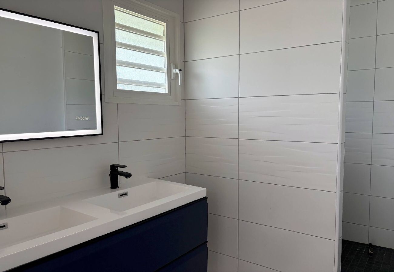 Villa à Baie orientale - Villa Koray