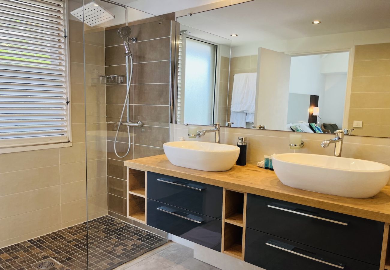 Villa à Baie orientale - Villa NYMPHEA