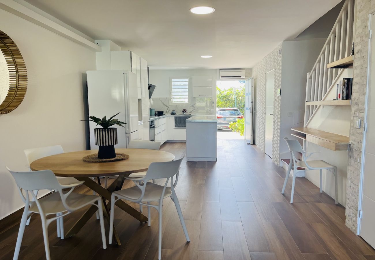 Villa à Baie orientale - Maison Caraibes