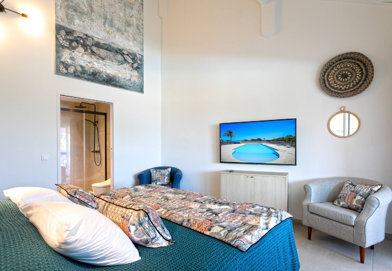 Apartment in Orient Bay - Caribbean Riviera 4 : confort les pieds dans l´eau