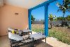 Apartment in Baie orientale - Caribbean Riviera 4 : confort les pieds dans l´eau