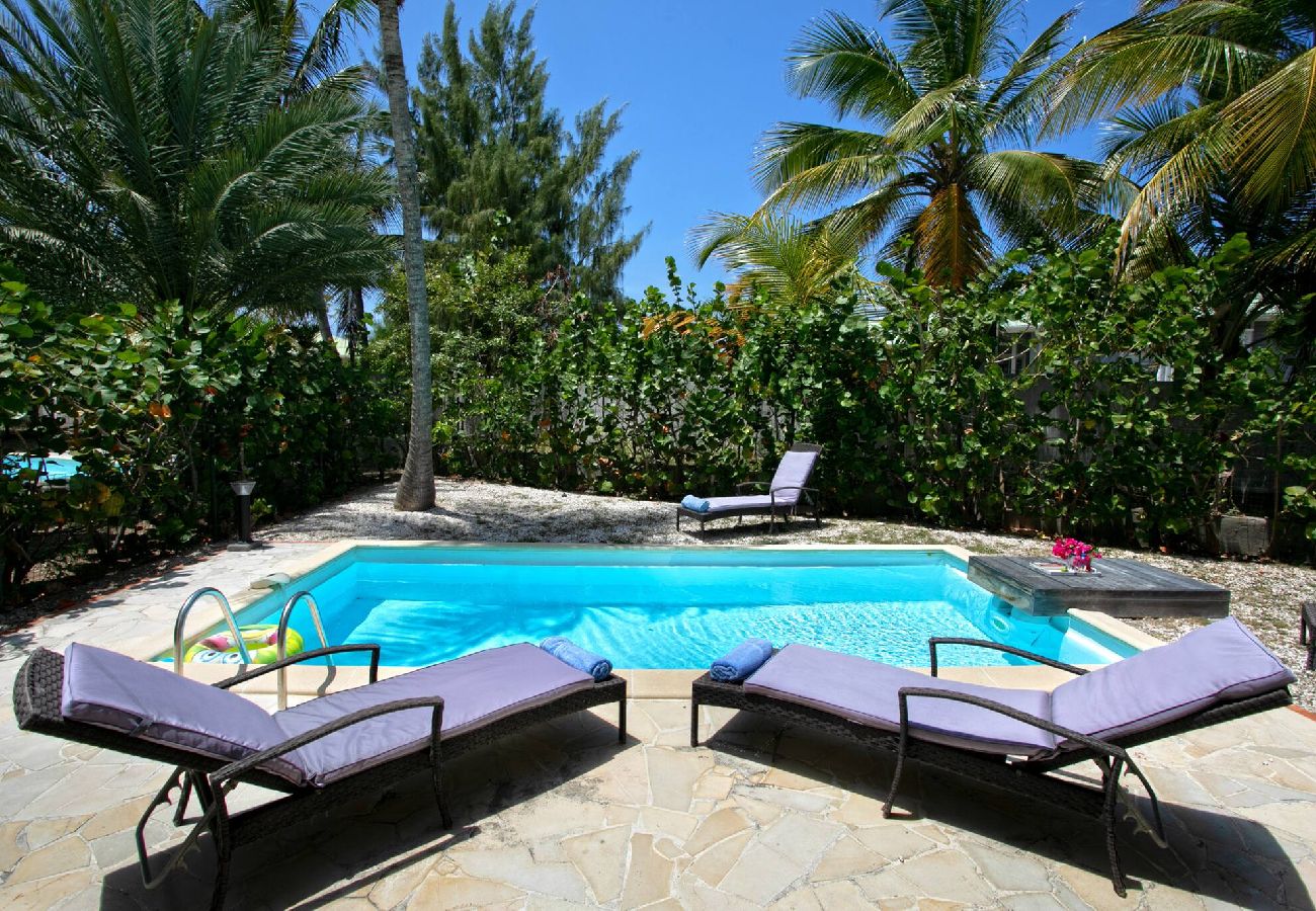 Villa in Orient Bay - Macassi 4, maison avec piscine a 2 pas de la plage