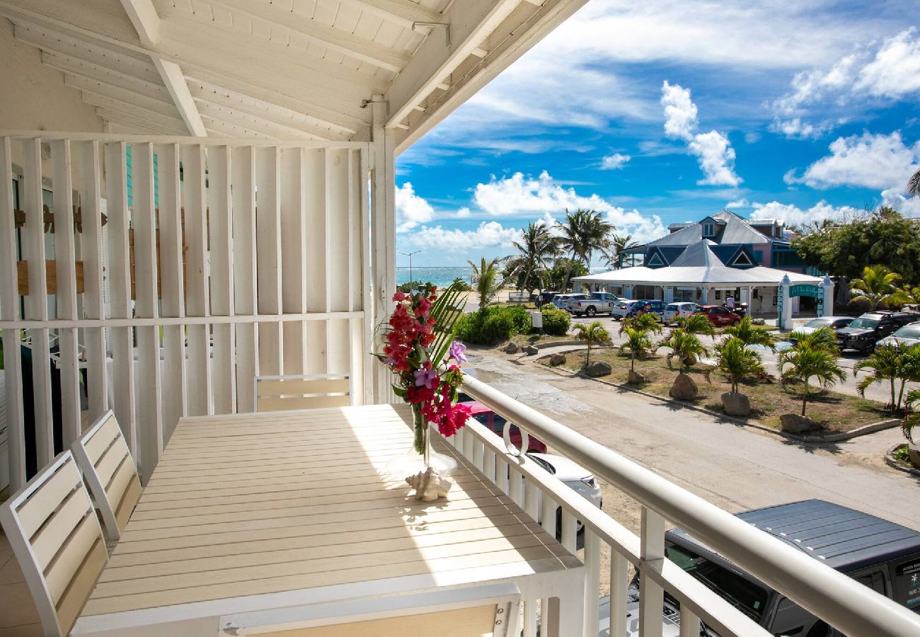 Apartment in Orient Bay - Beach loft, vue mer plage Baie Orientale