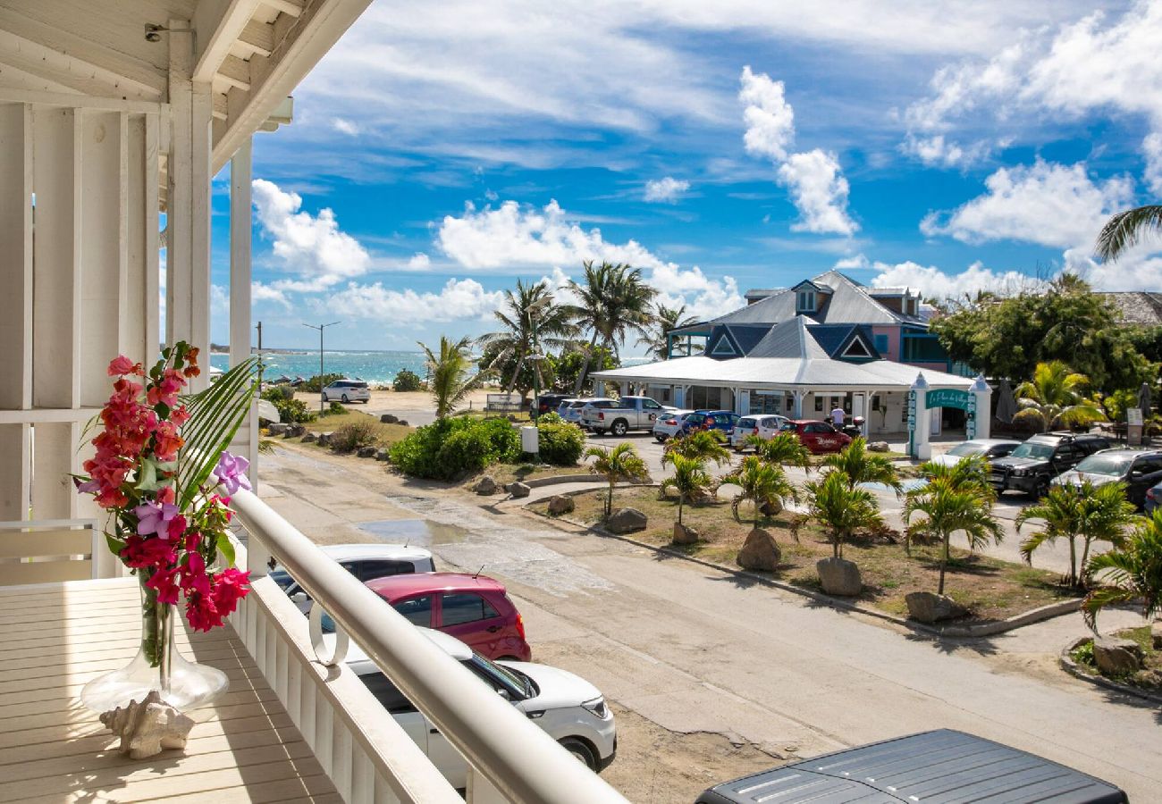 Apartment in Orient Bay - Beach loft, vue mer plage Baie Orientale