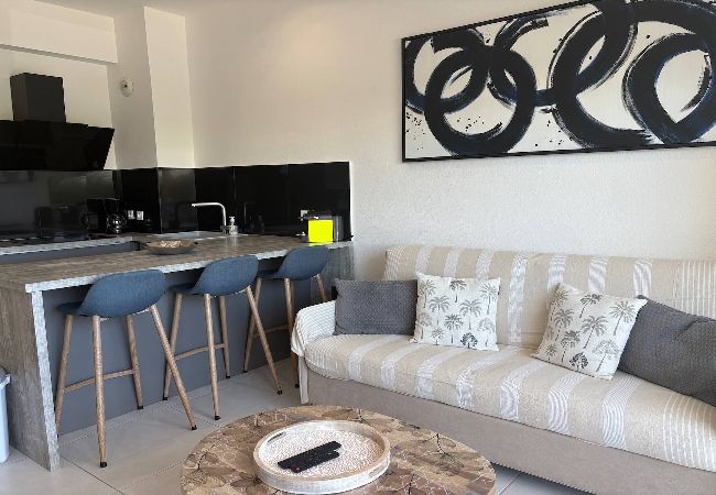 Apartment in Baie orientale - Appartement Maeva, Plage de Baie Orientale