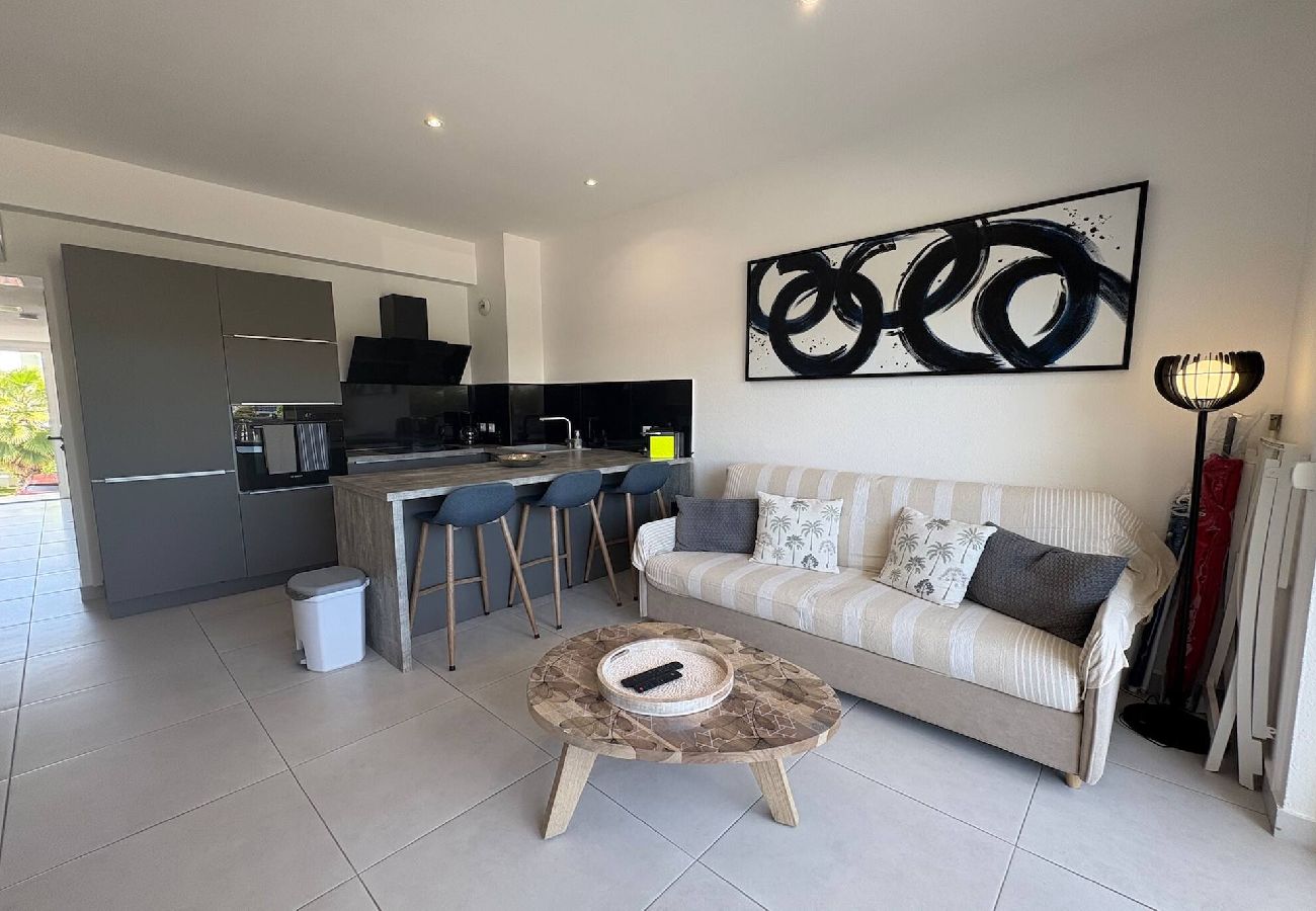 Apartment in Orient Bay - Appartement Maeva, Plage de Baie Orientale