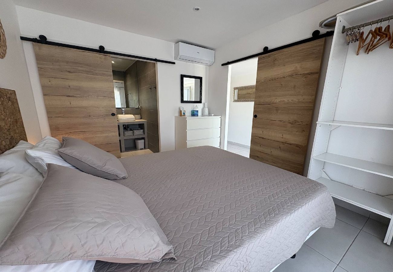 Apartment in Orient Bay - Appartement Maeva, Plage de Baie Orientale