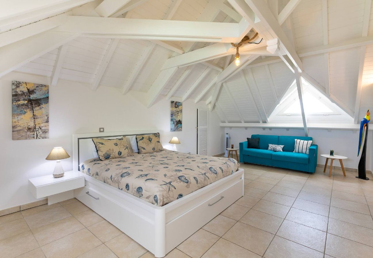 Apartment in Orient Bay - Appartement Neptune, bord de plage Baie Orientale