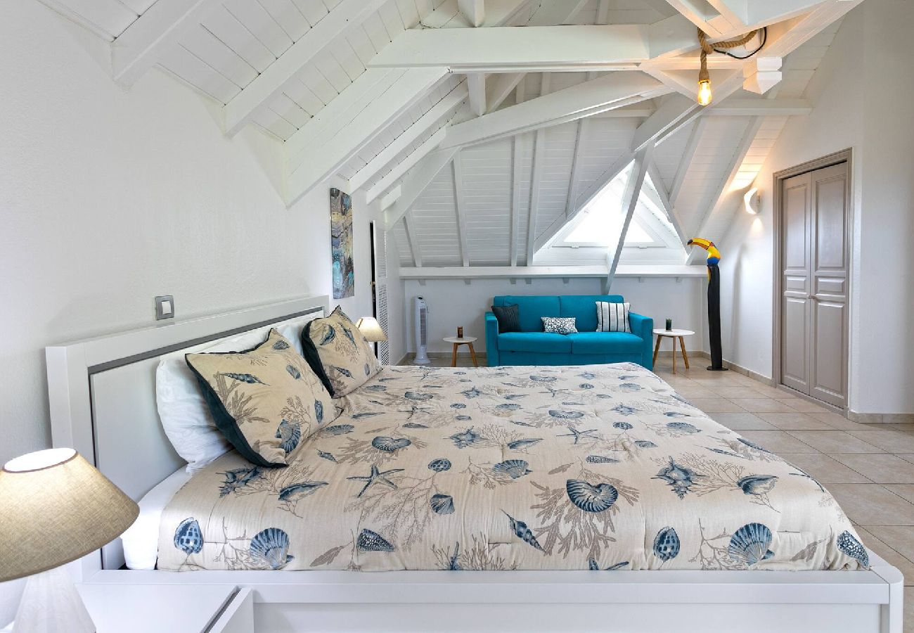 Apartment in Orient Bay - Appartement Neptune, bord de plage Baie Orientale