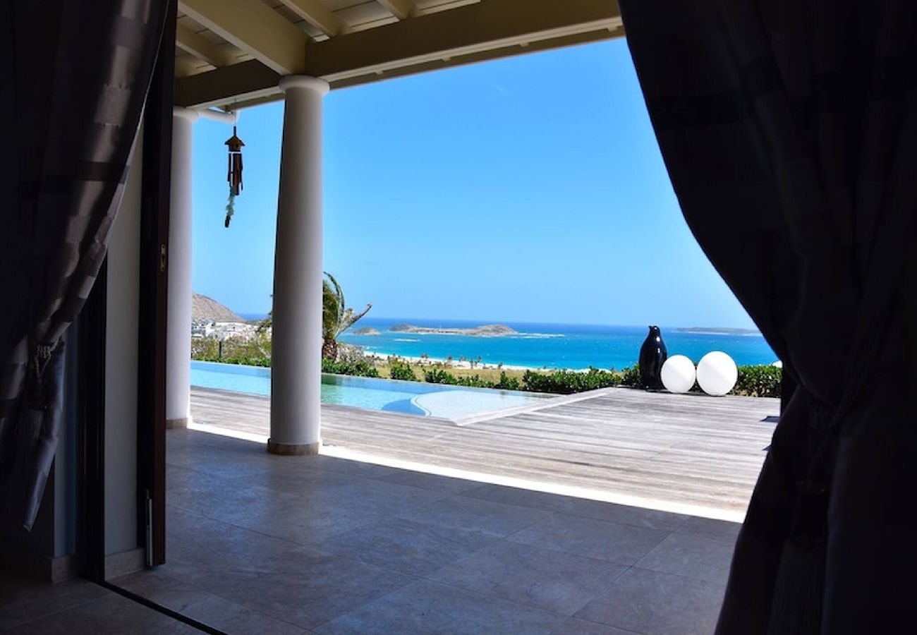 Villa in Orient Bay - Villa Indigo Pearl : Vue et raffinement OrientBay