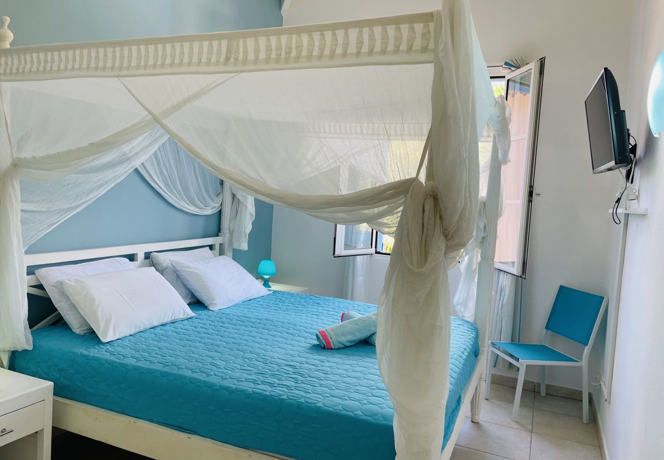 Apartment in Orient Bay - Costa Turquoise vue mer